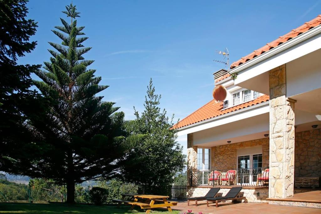 Chalet Con Magnificas Vistas Al Mar Perlora Esterno foto