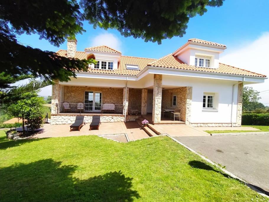 Chalet Con Magnificas Vistas Al Mar Perlora Esterno foto